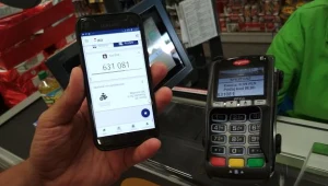 W Biedronce zapłacisz już nowoczesną metodą!