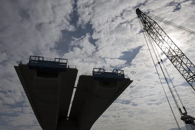 Prace budowlane przy wielkim chińskim projekcie Hong Kong-Zhuhai-Macau Bridge