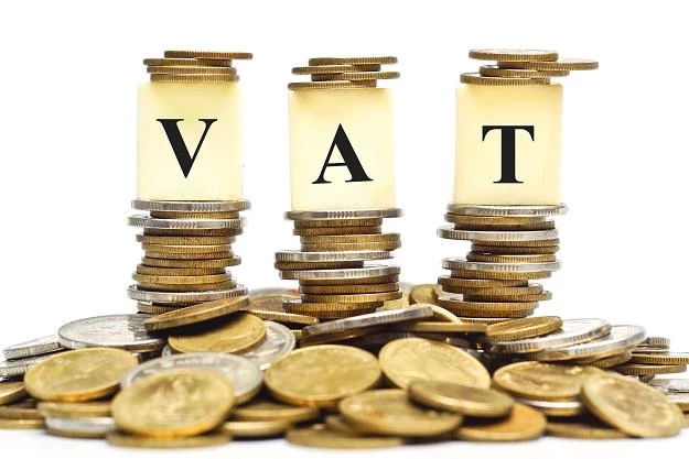Rozbito grupę wyłudzającą VAT przy obrocie paliwami