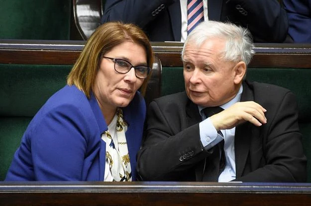Rzeczniczka PiS Beata Mazurek i Jarosław Kaczyński. Fot. Jacek Domiński