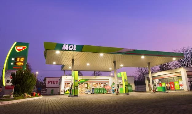 MOL chce stworzyć w regionie sieć elektrycznych stacji ładowania