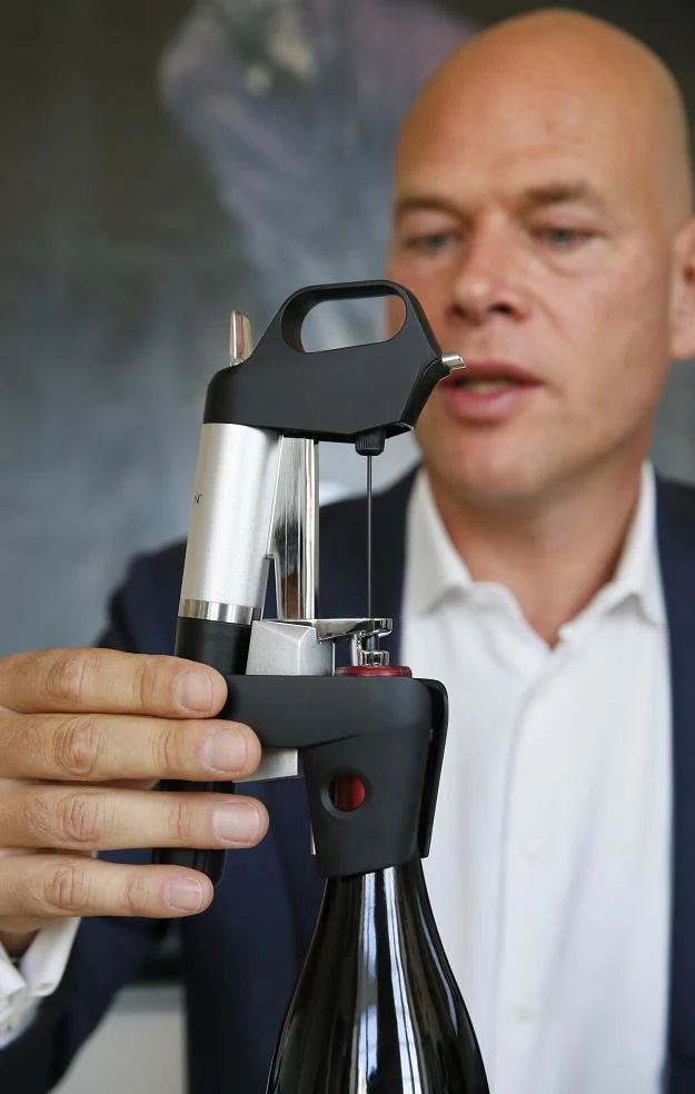 Coravin proponuje picia wina ... bez otwierania butelki