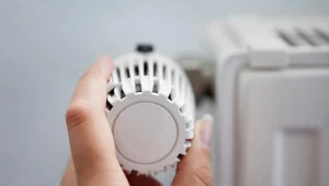 Ogrzanie domu zimą stanowi spore wyzwanie