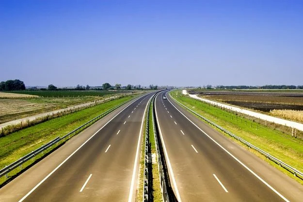 Bruksela chce zmian w systemie poboru opłat autostradowych