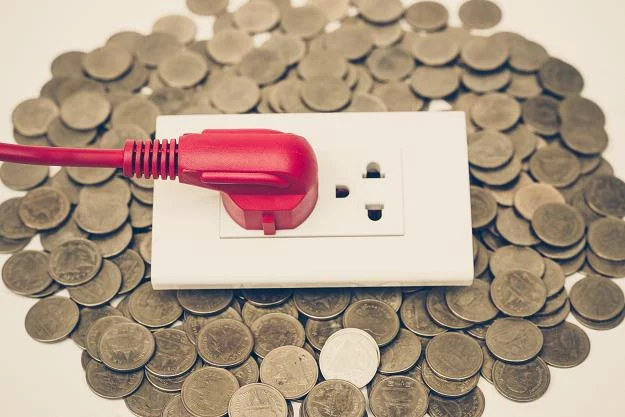 Sejm uchwalił ustawę m.in. obniżającą akcyzę na energię elektryczną