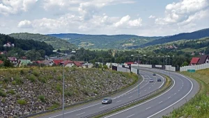 Reklamy wzdłuż Zakopianki mają zniknąć /fot. Marek Lasyk