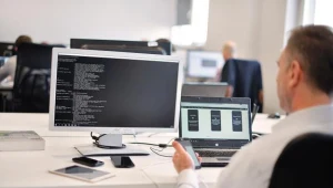 Zaczęło się ciekawie na cichej cyberwojnie. Fot. TestArmy Cyberforces