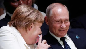 Angela Merkel (L) i Władimir Putin
