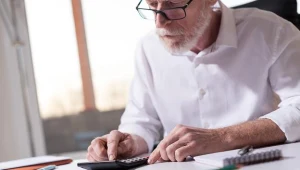 Statystyczna emerytura w Polsce wynosi średnio 2150 zł brutto