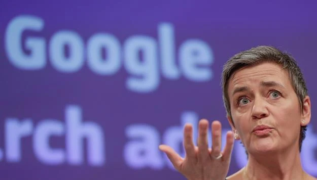 Duńska komisarz ds. konkurencji Margrethe Vestager tłumaczy decyzję KE w sprawie Google'a