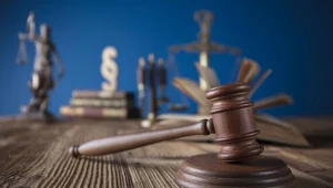 Drastyczne uprawnienia dla prokuratorów wobec firm i partii politycznych