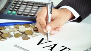 Trudno ocenić, jakie są szanse na obniżkę VAT za trzy lata...