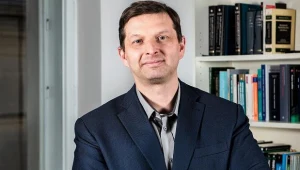 Marek Zuber, ekonomista