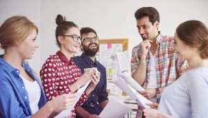 Władza daje niektórym młodym Polakom podatkowy przywilej...