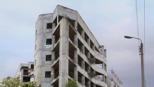 Pustostan w centrum Wrocławia. Fot. Piotr Zając