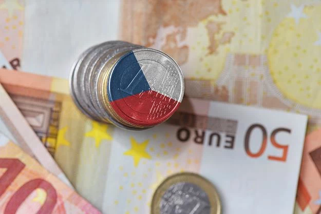 Czeski rząd przestał informować o spełnianiu kryteriów przyjęcia euro