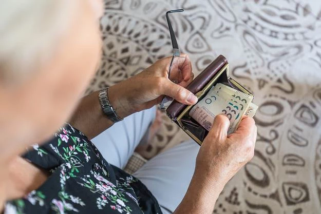 Świadczenie "Mama 4 plus" otrzymuje już ponad 50,6 tys. osób. Fot. Arkadiusz Ziółek
