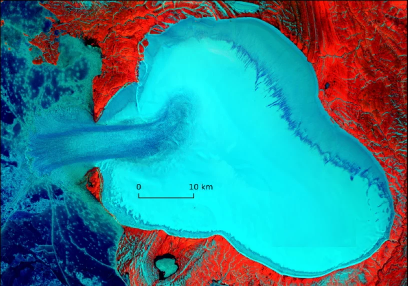Zdjęcia satelitarne pokazują jak zmienia się Czapa Lodowa Wawiłowa