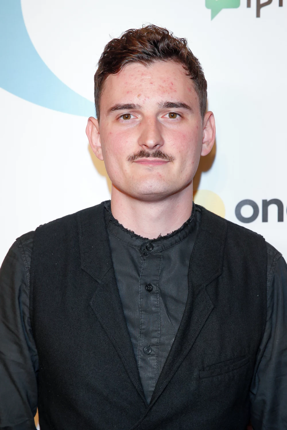 Dawid Podsiadło pozbył się swojego wąsa Dawid Podsiadło pozbył się swojego wąsa