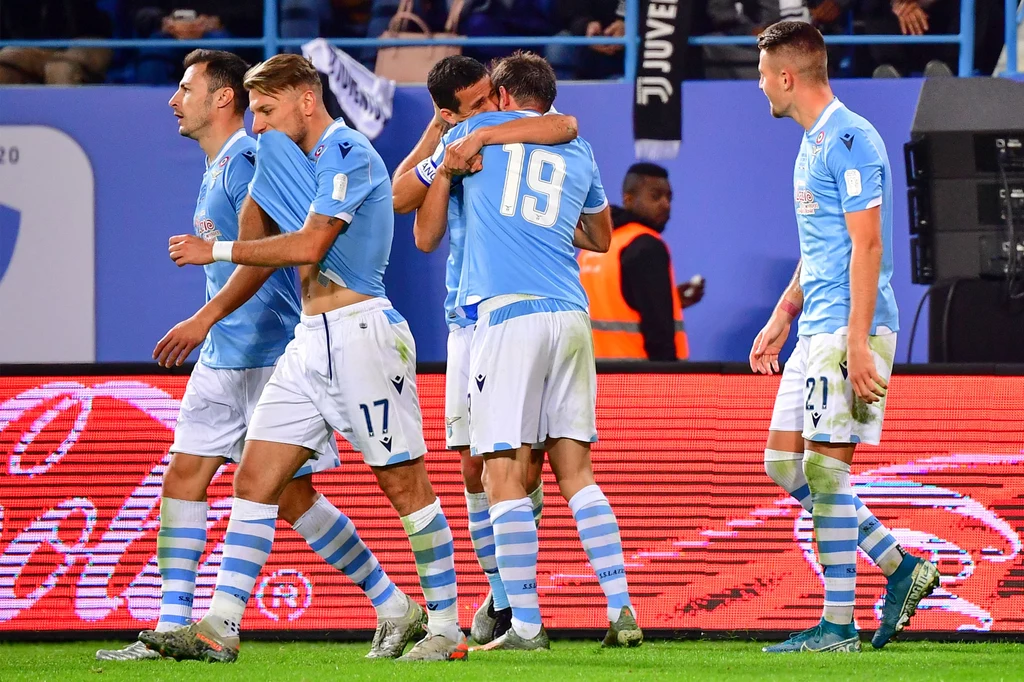 Piłkarze Lazio celebrują bramkę Piłkarze Lazio celebrują bramkę