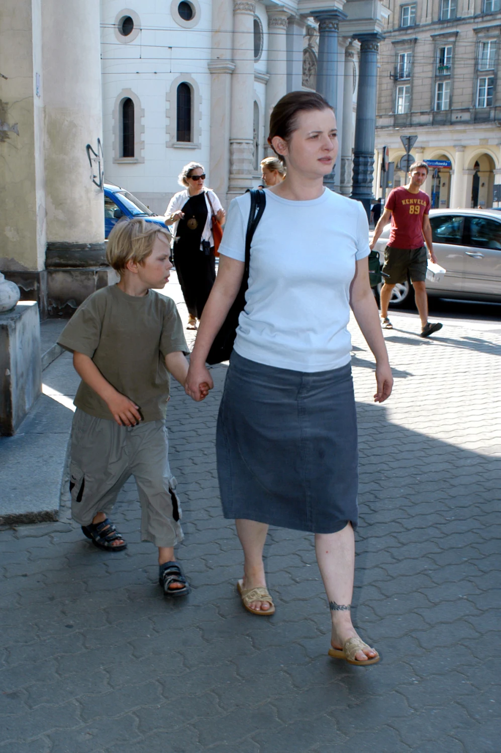 Najwięcej nagród zebrał film Krauzego "Plac Zbawiciela" (2006), którego scenariusz jest oparty na prawdziwych wydarzeniach. Krytycy i publiczność zgodnie uznali "Plac Zbawiciela" za jeden z najlepszych polskich filmów ostatnich lat. Potwierdzeniem jego klasy były nagrody przyznane mu w 2006 r. na festiwalu filmowym w Gdyni: Złote Lwy dla najlepszego filmu, nagroda za pierwszoplanową rolę kobiecą dla Jowity Budnik i za drugoplanową dla Ewy Wencel, a także nagroda za muzykę i nagroda dziennikarzy. Film został nagrodzony także czterema Polskimi Nagrodami Filmowymi - Orłami.
Na zdjęciu: Dawid Gudejko i Jowita Budnik Najwięcej nagród zebrał film Krauzego "Plac Zbawiciela" (2006), którego scenariusz jest oparty na prawdziwych wydarzeniach. Krytycy i publiczność zgodnie uznali "Plac Zbawiciela" za jeden z najlepszych polskich filmów ostatnich lat. Potwierdzeniem jego klasy były nagrody przyznane mu w 2006 r. na festiwalu filmowym w Gdyni: Złote Lwy dla najlepszego filmu, nagroda za pierwszoplanową rolę kobiecą dla Jowity Budnik i za drugoplanową dla Ewy Wencel, a także nagroda za muzykę i nagroda dziennikarzy. Film został nagrodzony także czterema Polskimi Nagrodami Filmowymi - Orłami.
Na zdjęciu: Dawid Gudejko i Jowita Budnik