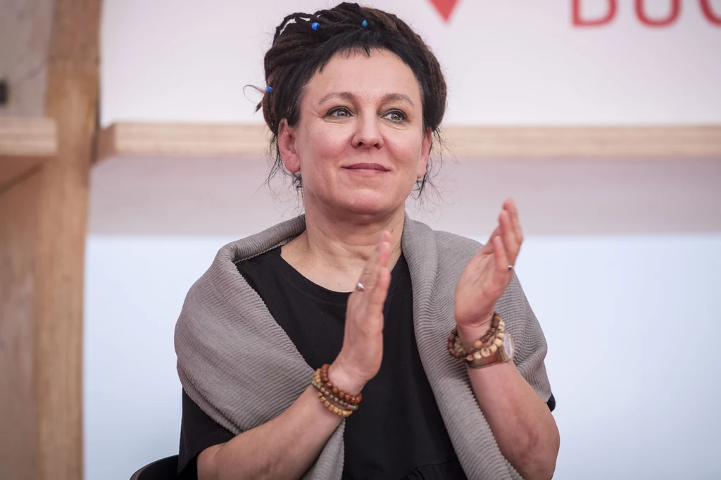 Olga Tokarczuk: "Lubię kolej, szczególnie nocne pociągi, takie,  w których się śpi, mieszka. Gadanie, bratanie się ludzi"