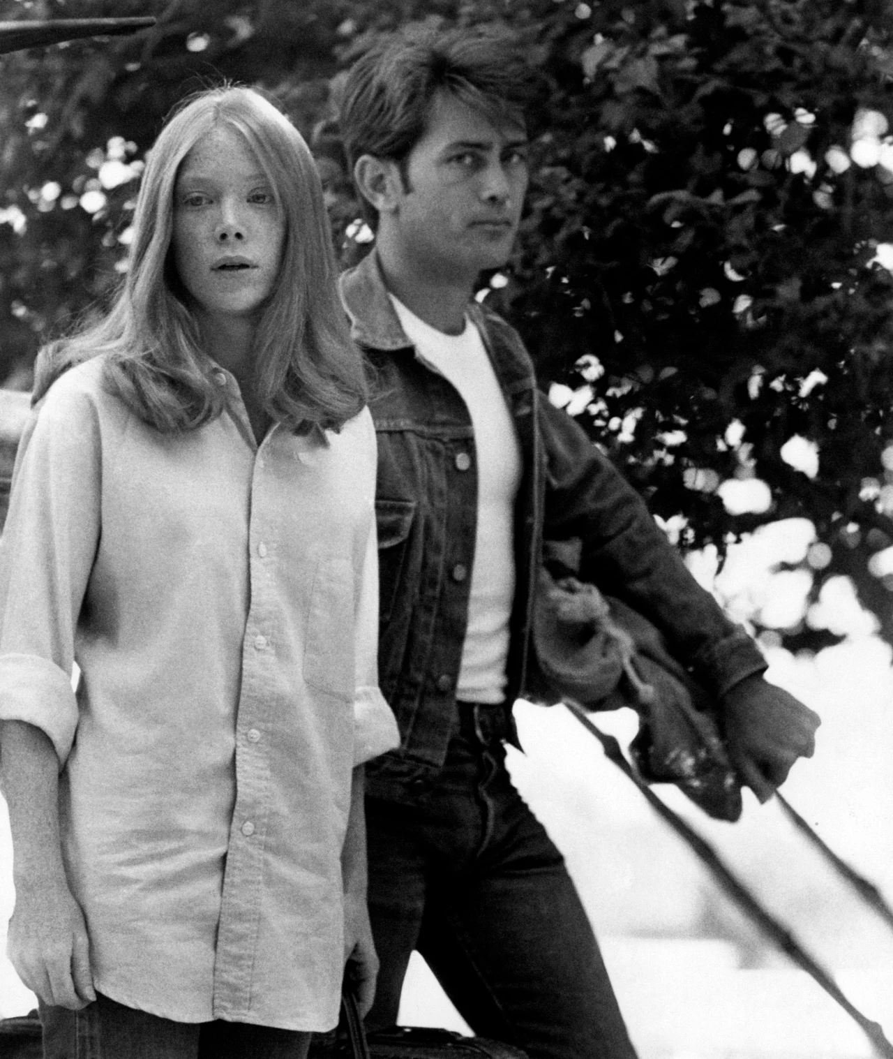 Aktorstwa uczyła się w słynnej szkole aktorskiej Lee Strasberga. W kinie zadebiutowała na początku lat 70. w obrazach "Trash" (1970) i "Pierwszorzędne cięcie" (1972), jednak przełomem w jej karierze okazały się role psychopatycznych, odtrąconych przez rodziców nastolatek - młodocianej morderczyni Holly w "Badlands" (1973) Terrence'a Malicka oraz obdarzonej psychokinetycznymi zdolnościami tytułowej dziewczyny w horrorze "Carrie" (1976) Briana De Palmy