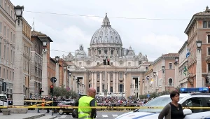 Widok na Plac św. Piotra od strony via della Conciliazione