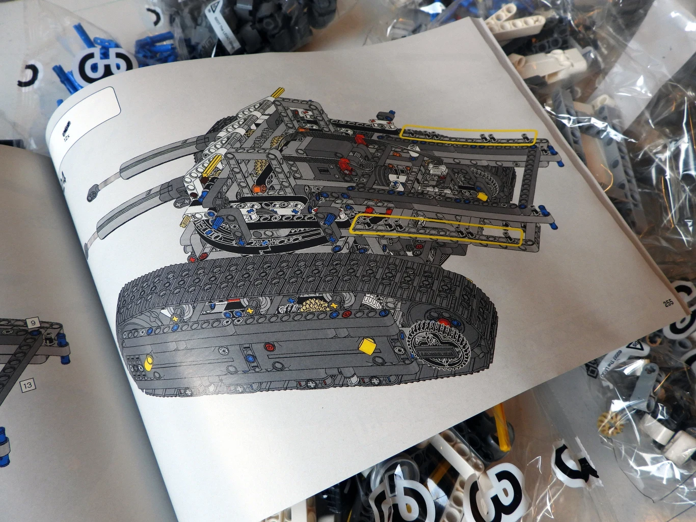 LEGO Technic Liebherr R 9800 - instrukcja (jedna z dwóch) LEGO Technic Liebherr R 9800 - instrukcja (jedna z dwóch)