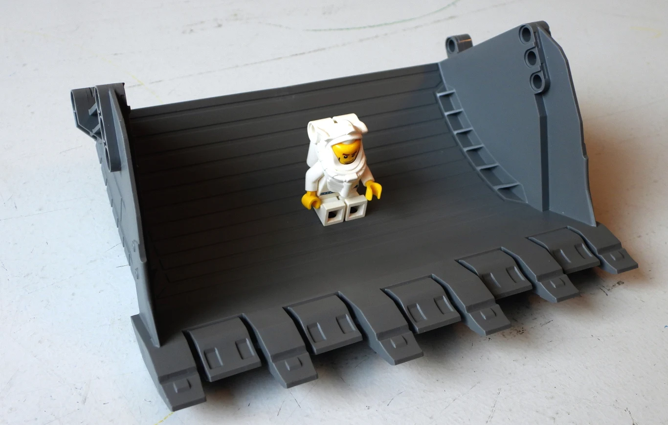 Technic Liebherr R 9800 i skala rozmiarów łyżki Technic Liebherr R 9800 i skala rozmiarów łyżki