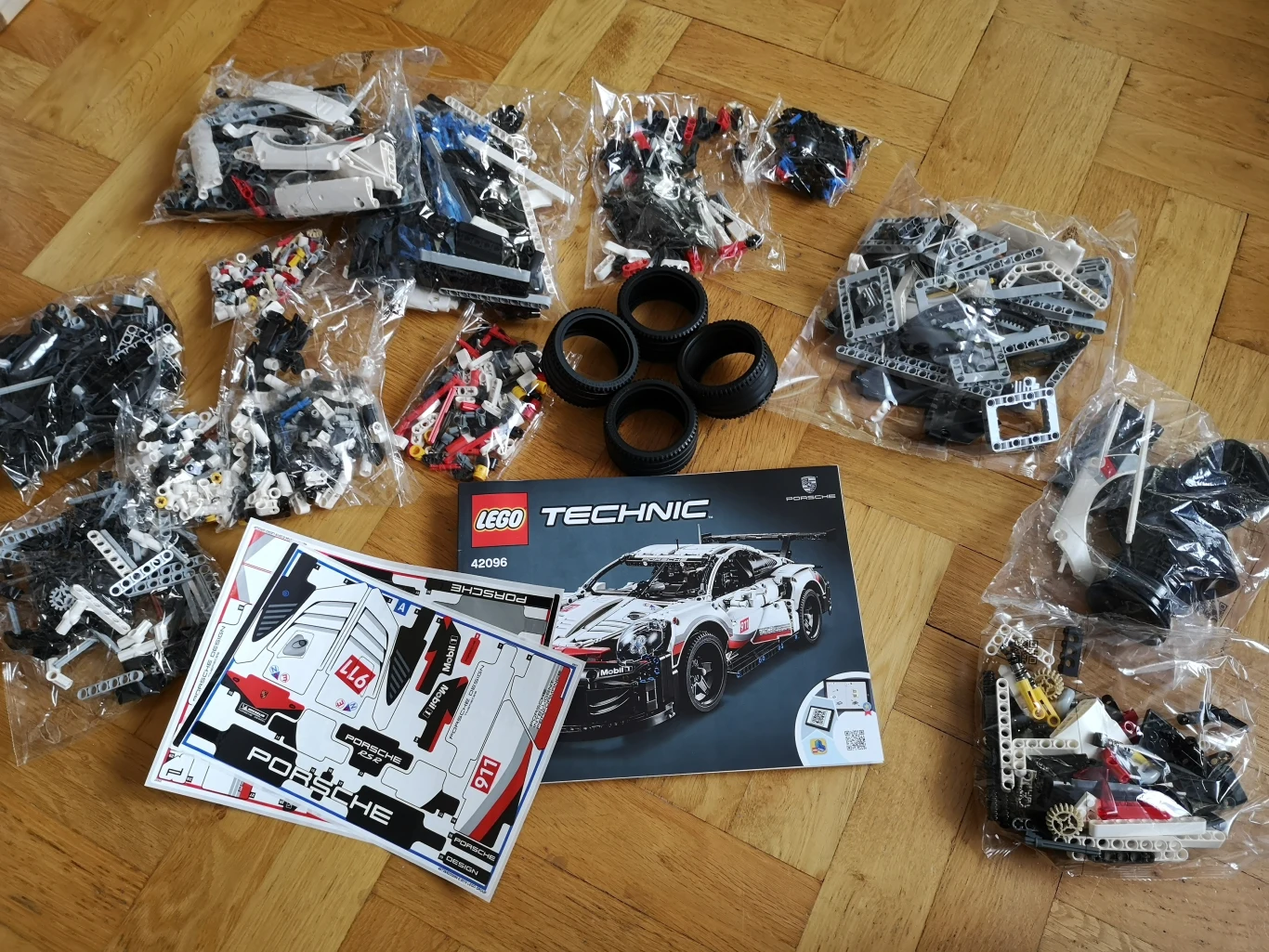 Klocki Lego cieszą się niesłabnącą popularnością na całym świecie. Klocki Lego cieszą się niesłabnącą popularnością na całym świecie.