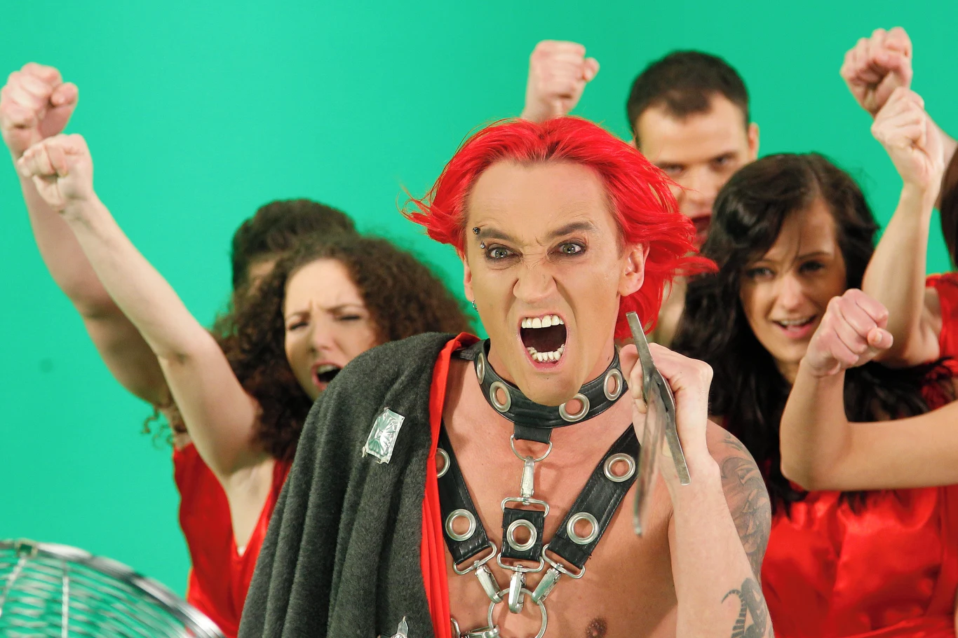 Michał Wiśniewski na planie telewizyjnej "Bitwy na głosy"