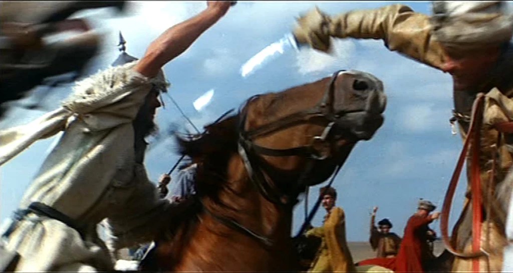 Podczas kręcenia zdjęć była jedna śmiertelna ofiara: ulubiony koń Łomnickiego, który padł na serce