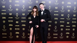 Anna i Robert Lewandowscy na gali "Złotej Piłki" w Paryżu