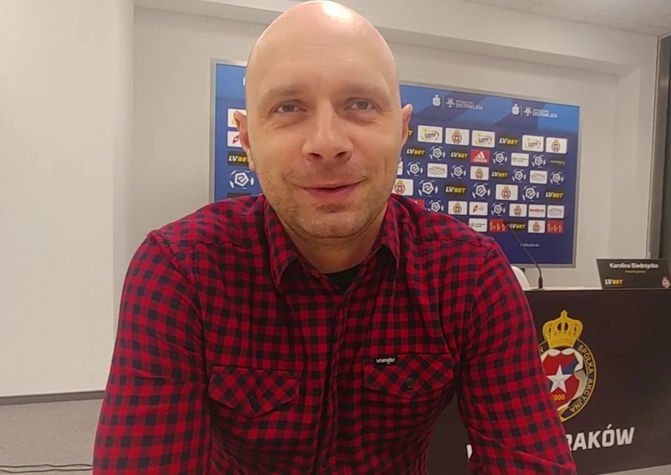 Trener Artur Skowronek w programie "Jasna strona Białej Gwiazdy 3". Trener Artur Skowronek w programie "Jasna strona Białej Gwiazdy 3".