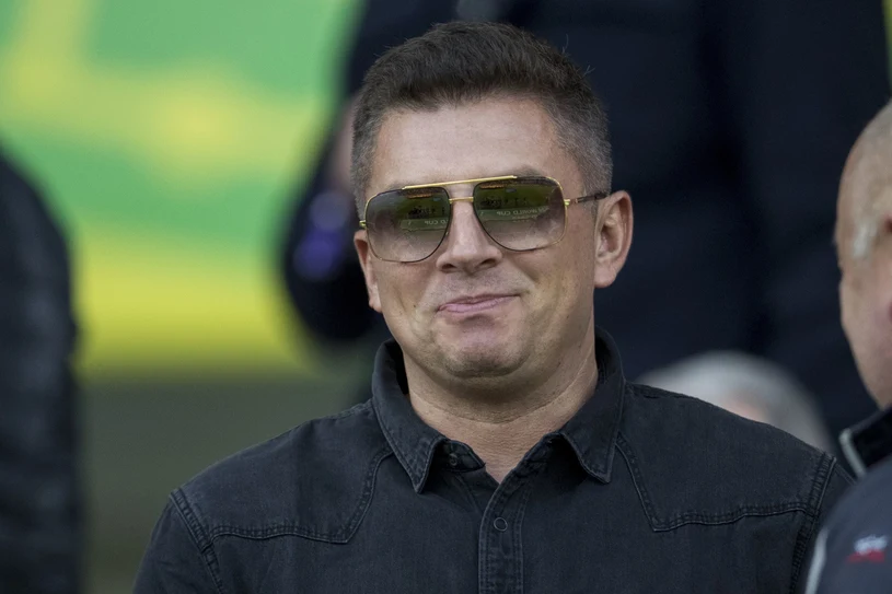 Najbardziej cenionym komentatorem w naszym kraju wydaje się być dziennikarz Polsatu i współwłaściciel "Kanału Sportowego" - Mateusz Borek. 47-latek był już dziennikarzem na wielu imprezach światowej rangi. Najbardziej cenionym komentatorem w naszym kraju wydaje się być dziennikarz Polsatu i współwłaściciel "Kanału Sportowego" - Mateusz Borek. 47-latek był już dziennikarzem na wielu imprezach światowej rangi.