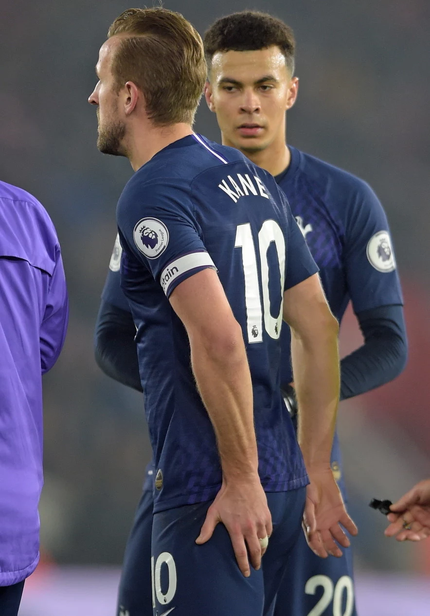 Harry Kane naderwał ścięgno w lewym udzie Harry Kane naderwał ścięgno w lewym udzie