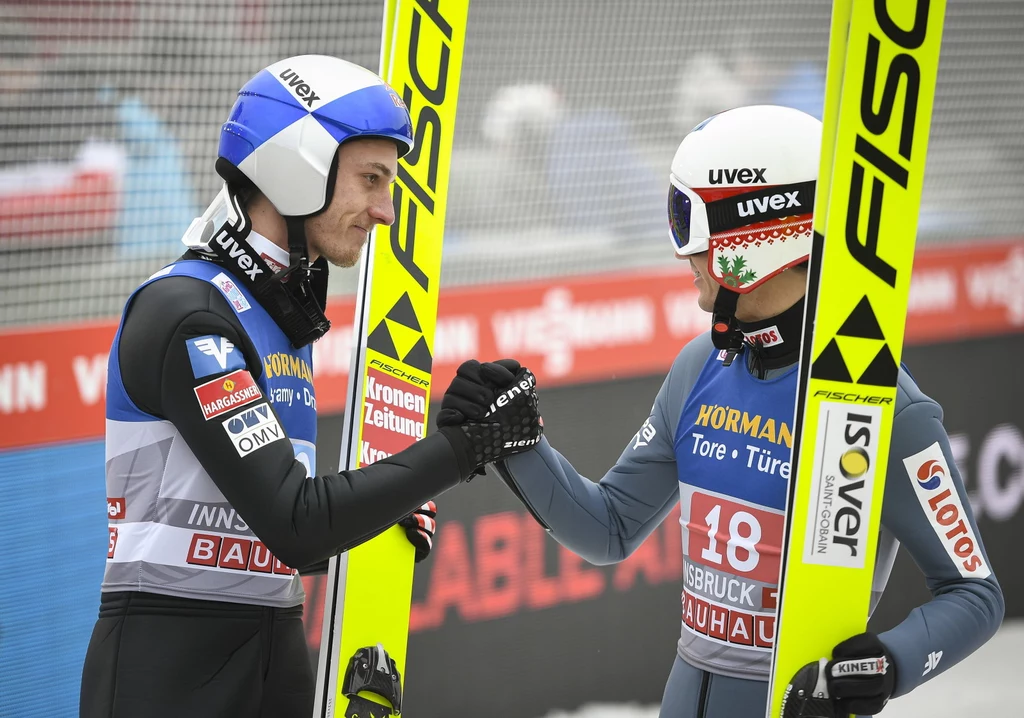 Gregor Schlierenzauer (z lewej) i Kamil Stoch