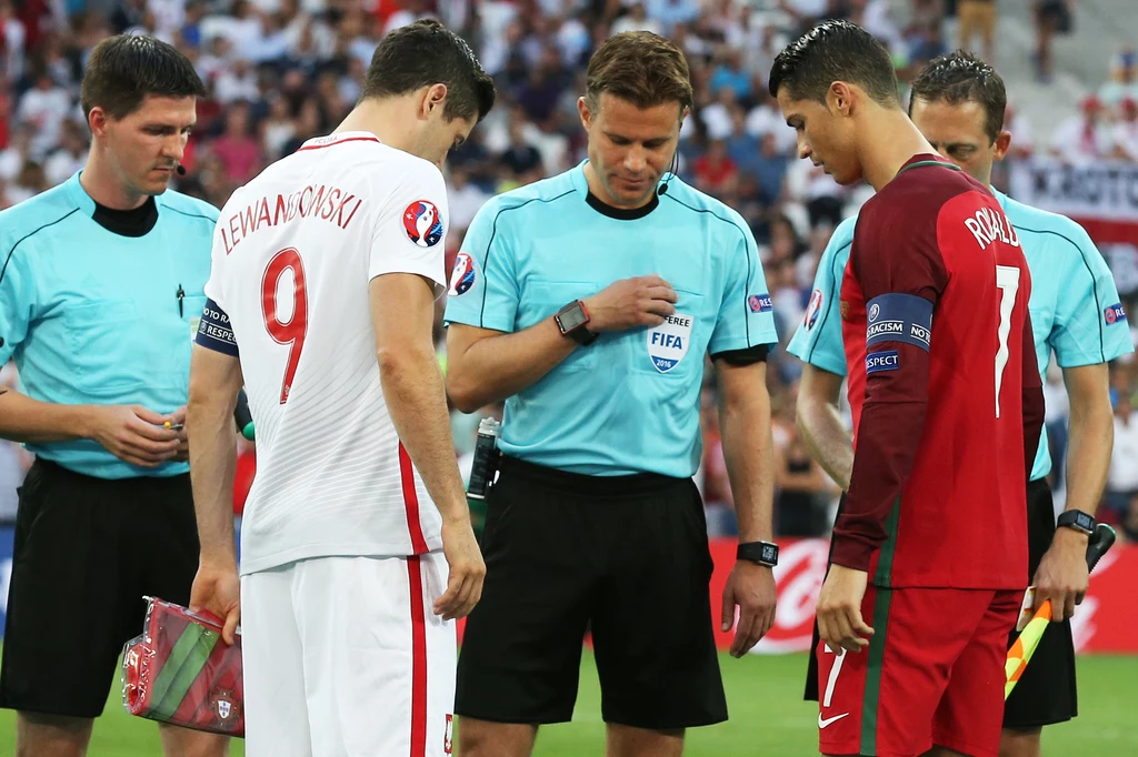Robert Lewandowski i Cristiano Ronaldo przed ćwierćfinałem Euro 2016 Robert Lewandowski i Cristiano Ronaldo przed ćwierćfinałem Euro 2016