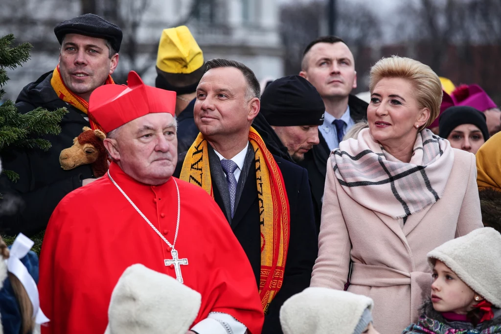 Prezydent podziękował organizatorom za zaproszenie na 12. Orszak Trzech Króli w stolicy. Zwrócił uwagę, że jest to najstarszy ze wszystkich orszaków w Polsce. Prezydent podziękował organizatorom za zaproszenie na 12. Orszak Trzech Króli w stolicy. Zwrócił uwagę, że jest to najstarszy ze wszystkich orszaków w Polsce.