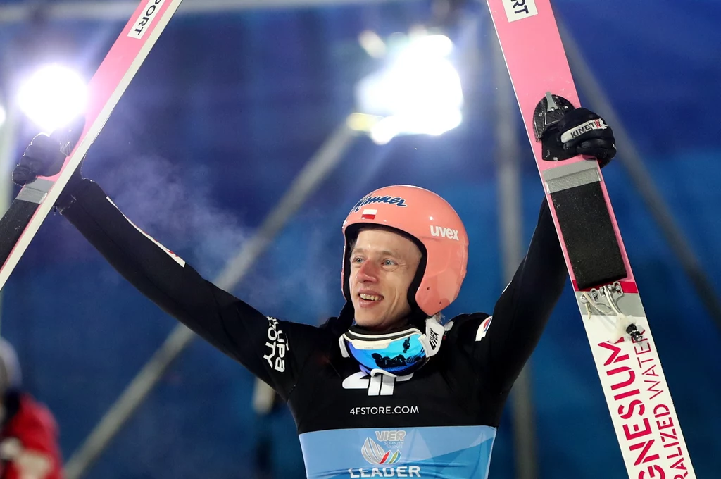 Dawid Kubacki wygrał zawody w Bischofshofen i 68. edycję Turnieju Czterech Skoczni Dawid Kubacki wygrał zawody w Bischofshofen i 68. edycję Turnieju Czterech Skoczni