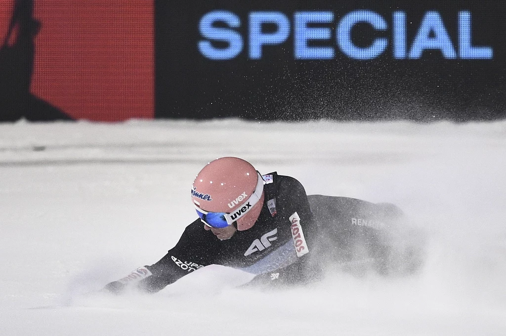 Dawid Kubacki wygrał zawody w Bischofshofen i 68. edycję Turnieju Czterech Skoczni Dawid Kubacki wygrał zawody w Bischofshofen i 68. edycję Turnieju Czterech Skoczni