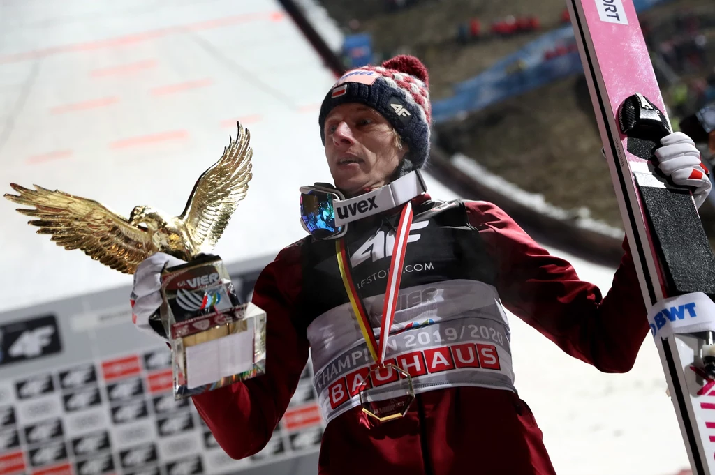 Dawid Kubacki wygrał zawody w Bischofshofen i 68. edycję Turnieju Czterech Skoczni Dawid Kubacki wygrał zawody w Bischofshofen i 68. edycję Turnieju Czterech Skoczni