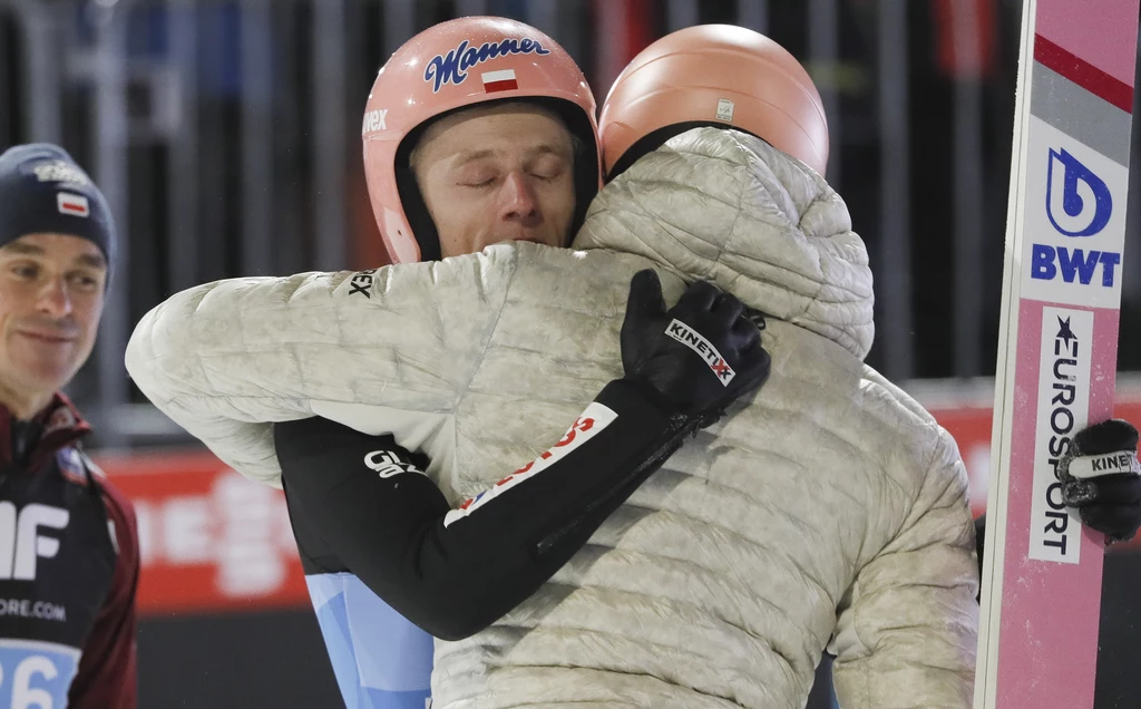 Dawid Kubacki wygrał zawody w Bischofshofen i 68. edycję Turnieju Czterech Skoczni Dawid Kubacki wygrał zawody w Bischofshofen i 68. edycję Turnieju Czterech Skoczni