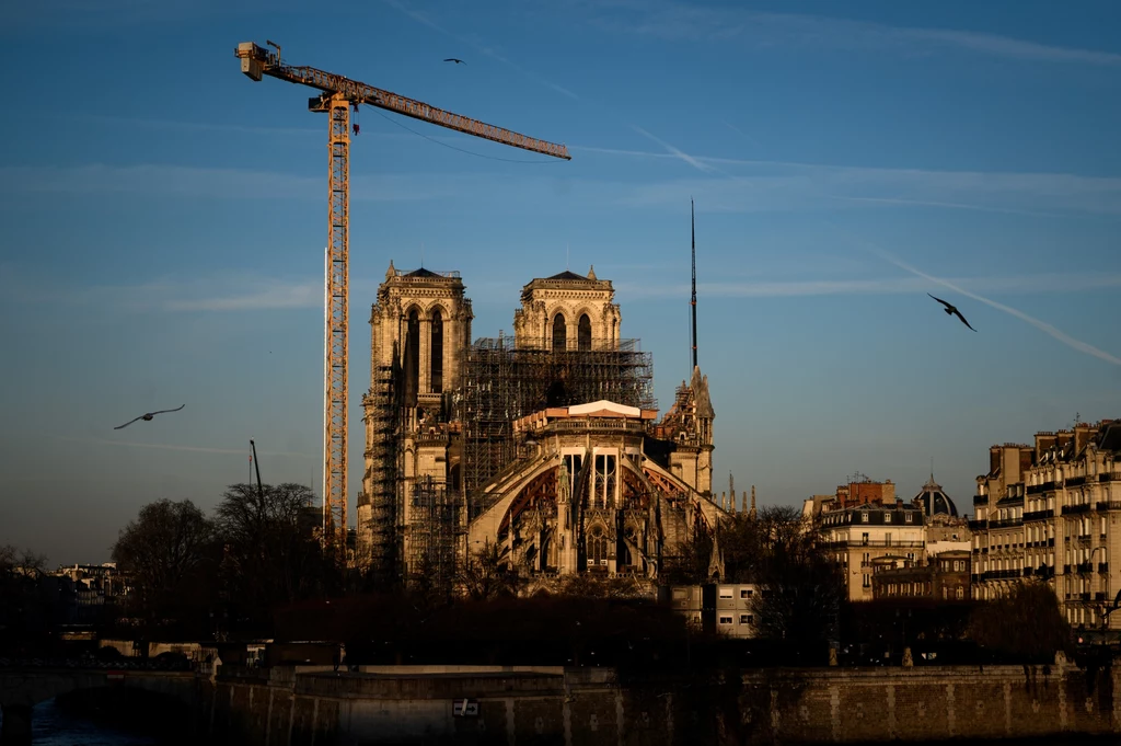 Po 5 latach od pożaru katedra Notre Dame w Paryżu znów będzie otwarta. 