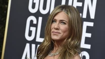 Na uroczystej gali pojawiła się również Jennifer Aniston, która odczytała poruszającą przemowę nieobecnego w The Beverly Hilton, Russella Crowe. 

Aktor nie zjawił się na Złotych Globach, ponieważ w tym czasie zdecydował się walczyć o bezpieczeństwo swoich bliskich w Australii. Jak powszechnie wiadomo, sytuacja tam jest naprawdę trudna. 

Poważne tematy nie były jednak jedynymi, jakie poruszano podczas wydarzenia. 