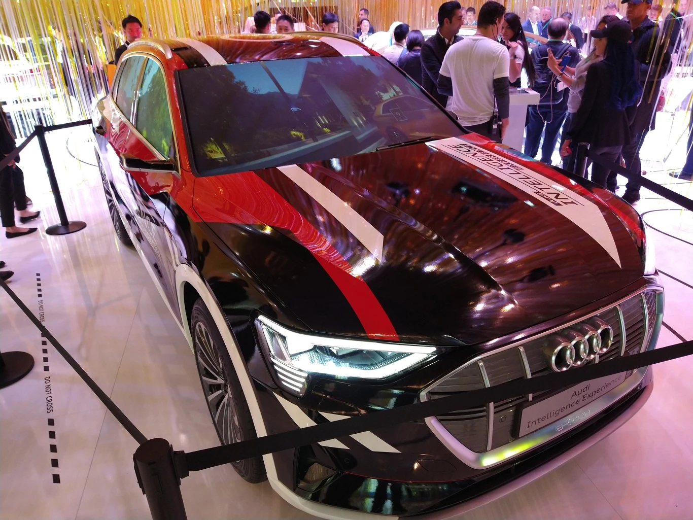 Na targach nie mogło zabraknąć także Audi. Główną salę niemieckiego producenta zajmował autonomiczny Audi e-Tron.