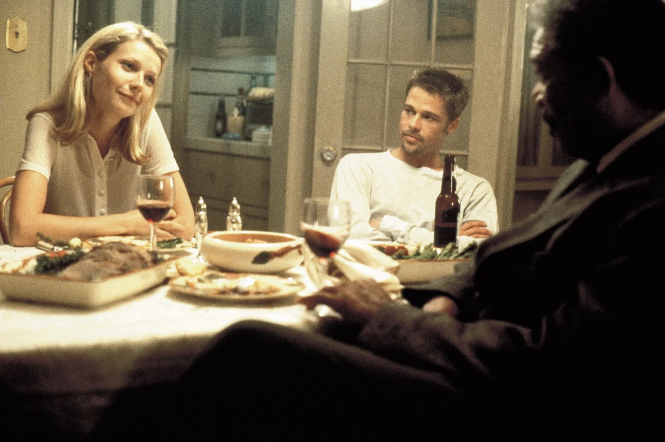 Gwyneth Paltrow i Brad Pitt w filmie "Siedem" Gwyneth Paltrow i Brad Pitt w filmie "Siedem"