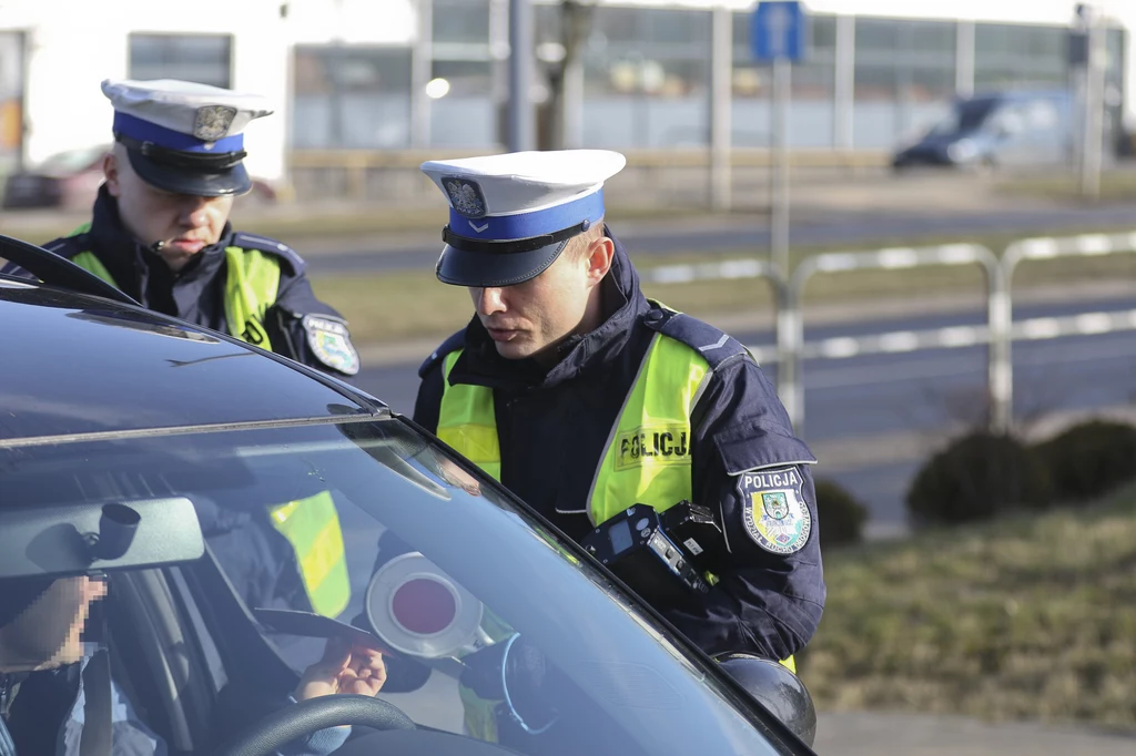 Policjanci nowe uprawenieni zyskali 1 stycznie 2020 roku