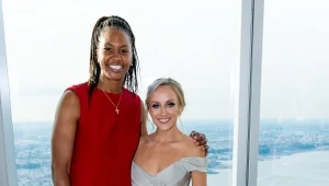 Tamika Catchings (z lewej)
